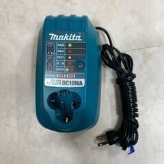 A8152【お買い得商品‼】MAKITA マキタ 掃除機 クリーナー コンパクト 軽量 充電式 カプセル式 ハイパワー CL100Dの画像