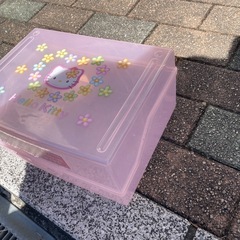 キティちゃんの収納ケース　差し上げます。の画像