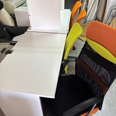 OAデスク×3 OAチェア×4 オフィス 
事務用品の画像