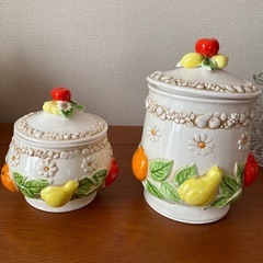 アンティークポットの画像