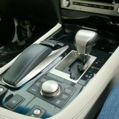 ❑全国自社ローン対応❑       ●平成25年10月登録レクサスLS600h Fスポーツ 4WDの画像