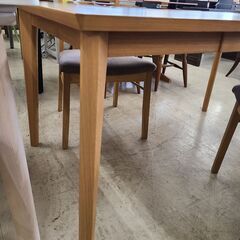 J1729【リユースのサカイ柏店】NITORI　ニトリ　ダイニングテーブルセット　椅子2脚付　ロレイン5H135　ミドルブラウン　クリーニング済　参考価格34,990円（テーブル）20,000円（椅子1脚）の画像
