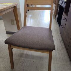 J1729【リユースのサカイ柏店】NITORI　ニトリ　ダイニングテーブルセット　椅子2脚付　ロレイン5H135　ミドルブラウン　クリーニング済　参考価格34,990円（テーブル）20,000円（椅子1脚）の画像
