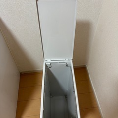無印良品のゴミ箱の画像