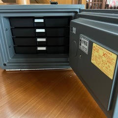 耐火金庫の画像