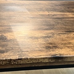 ダイニングテーブルの画像