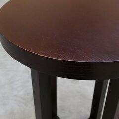 ≪zyt2523ジ≫ 遠藤照明 アビタスタイル 小型サイドテーブル ラブリエ13 オーク突板/ウェンジ 直径40cm 円形/丸テーブル/おしゃれ/中古家具/宮城県仙台市 71023-01の画像