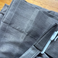 防炎　2枚組グレー色カーテンの画像