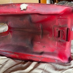 CB400F純正再塗装タンクの画像