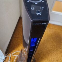 シャープのプラズマクラスター スリムイオンファン「PF-FTC1-T」の画像