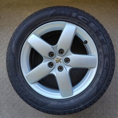 プジョー用ホイールバリ山スタッドレス付きの画像