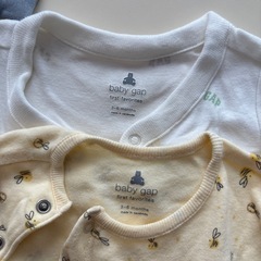 H&M.GAP.ベビーロンパース4枚セットの画像