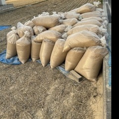 もみ殻　稲わらそれぞれありますの画像