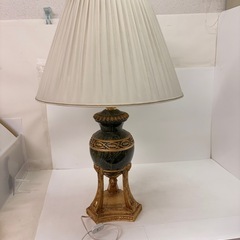 No.045ロビーにありそうなランプ　たゆうこひん中古品の画像