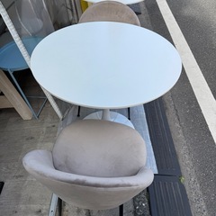 テーブル　チェア　三点セットの画像