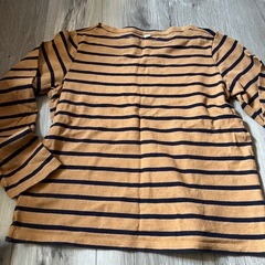 決まりました　ユニクロ 長袖Tシャツの画像