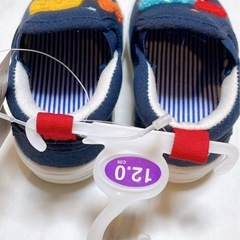 新品✨スリッポン🚗12.0cmの画像