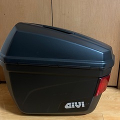 ◆引取来方限定◆GIVI サイドケース E22 鍵４個付き 赤テールランプ付の希少旧モデル美品◆の画像
