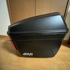 ◆引取来方限定◆GIVI サイドケース E22 鍵４個付き 赤テールランプ付の希少旧モデル美品◆の画像