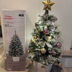 ニトリクリスマスツリー(飾り付き)の画像