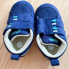 スニーカー💙13.5cm アシックスの画像
