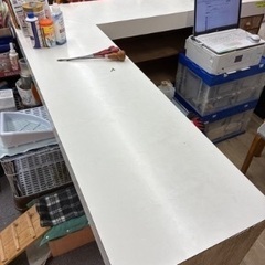 11月15日期限 カウンター L字 テーブル レジや受付などに。の画像