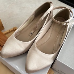 ゴールド　パンプス　LL　25cm 4Eの画像