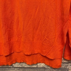 ZARA オレンジ 薄手ニット Lの画像