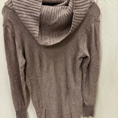 MARC 6 NUMBERタートルネックセーターの画像