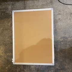 ホワイトボード マグネット ペンスタンド付き　の画像