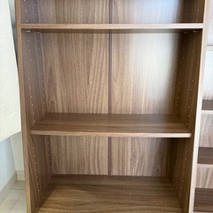 本棚  
ブックシェルフの画像