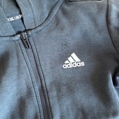 【140cm】adidasスウェット上下の画像