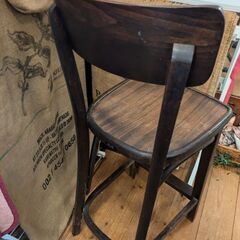 カウンター椅子2脚の画像