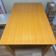 木製折りたたみテーブル＆椅子2脚セットの画像