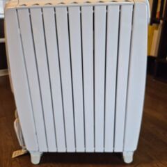 デロンギオイルヒーターほとんど未使用の画像