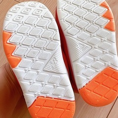 美品✨サンダル🩷13.5cm ニューバランスの画像