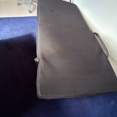 折りたたみベット
の画像