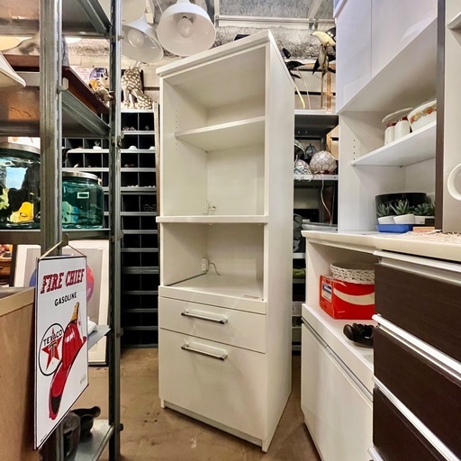 《売約済》泉洋化工 食器棚 キッチンボード レンジボード スリム 炊飯器 ラック コンセント 付き 引き出し ホワイト 収納棚 キッチン コンパクト 収納台 白家具 kitchen board cabinet kitchen storage microwave cabinet rice cooker shelf コンパクト家具 家電ラック 家電 収納