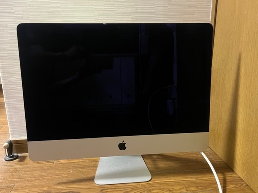 iMac 21.5インチ Late 2015 高性能 Core i5 / 1TB HDD / Monterey