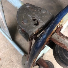 台車　錆有り、ナット無し、曲がり有りの画像