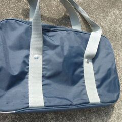 高校女子　スクールバックの画像