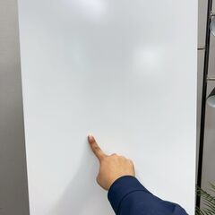 メルカリよりお得！【3ヵ月保証付き】TAG label by amadana 2ドア冷蔵庫 162L 2022年製 配送・設置込み！ KR0144の画像