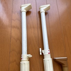 ３本セット★突っ張り棒★つっぱり棒★物干し★引っ掛け★〜約180cm＋〜約120cm位★ホワイト★木目調★伸縮可能★キズよごれありの画像