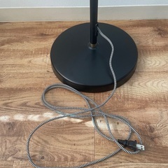 IKEAスタンドライト(ブラック)の画像