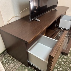 TVボードの画像