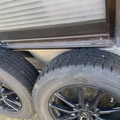 スタッドレスタイヤ225/65R17の画像