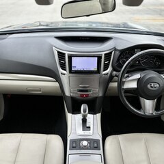 岡山【自社ローン】保証人無可★全国対応★レガシィツーリングワゴン【2.5iアイサイト】Bluetooth/走行中TV可/クルコン/バックカメラ/シートヒーター/ETC/パワーシート/レザーシート/パドルシフト/ドラレコ/スマートキーの画像