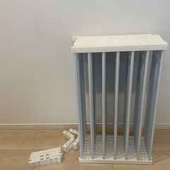 使用期間たった３ヶ月のペットサークルの画像