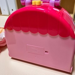 お取引中　メルちゃんお世話セットと自販機のおもちゃの画像