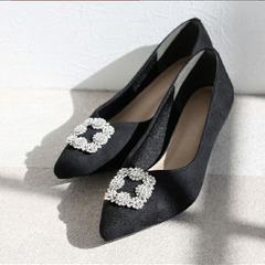 VIVIAN 靴　ブラック　スエード　ヒール4cm 未使用の画像